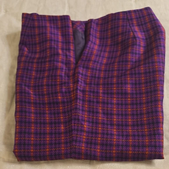 Silk Allison Taylor Women's Vibrant Plaid Capris